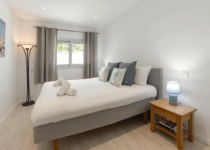 Oceanview Dreamer's Delight Apartment Nazare