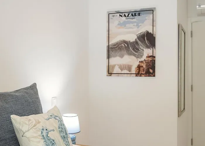 Oceanview Dreamer's Delight Apartment